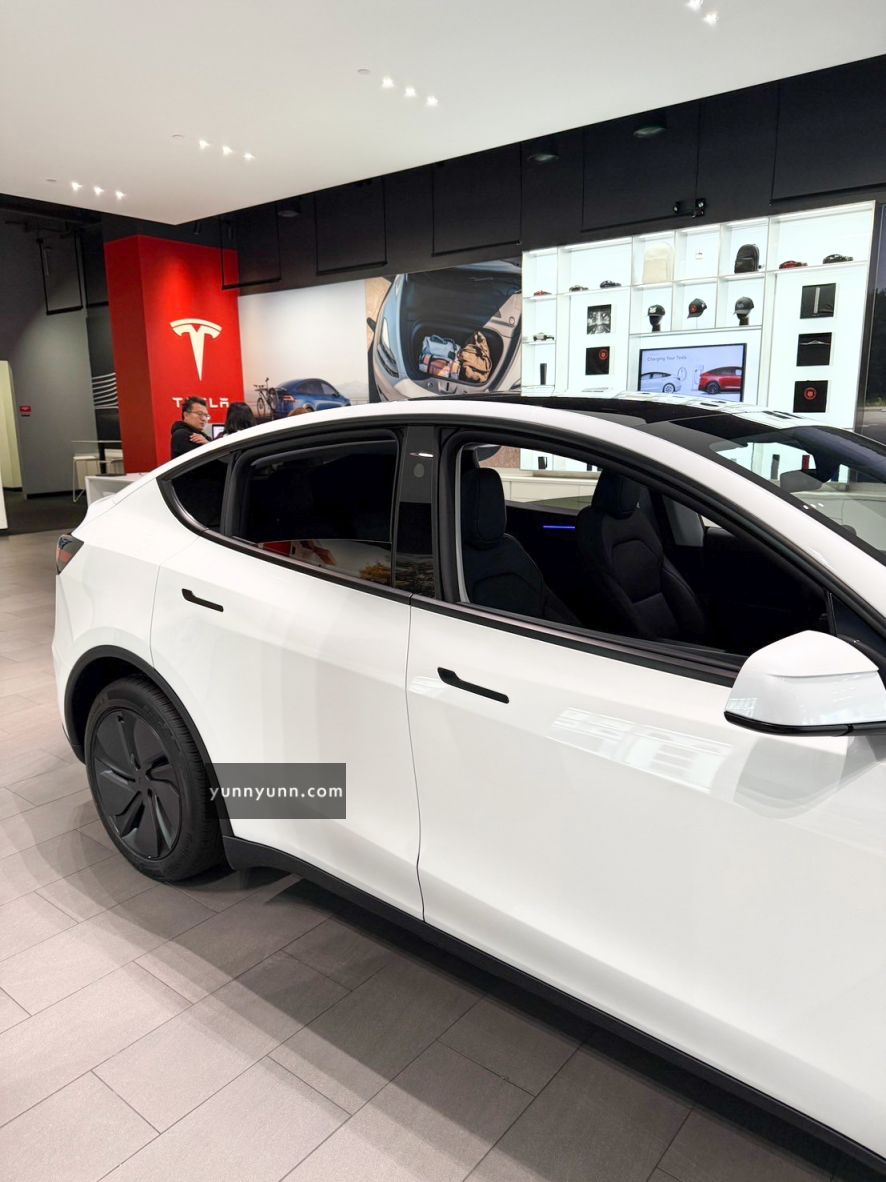 NEW MODEL Y LAUNCH限定款車身導流設計