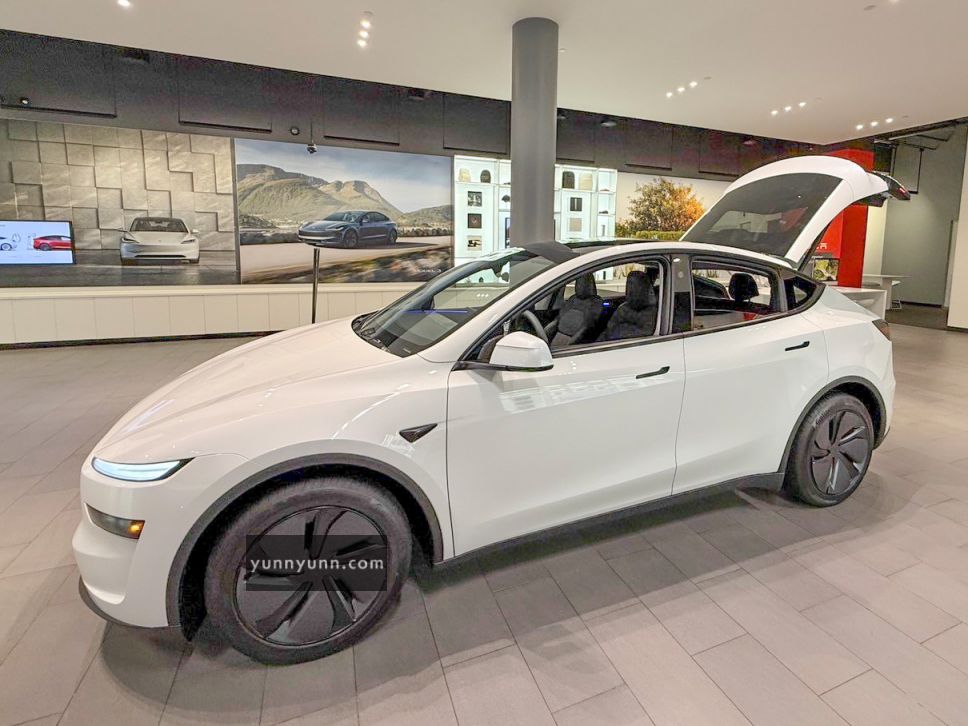 2025MODEL Y LAUNCH限定款