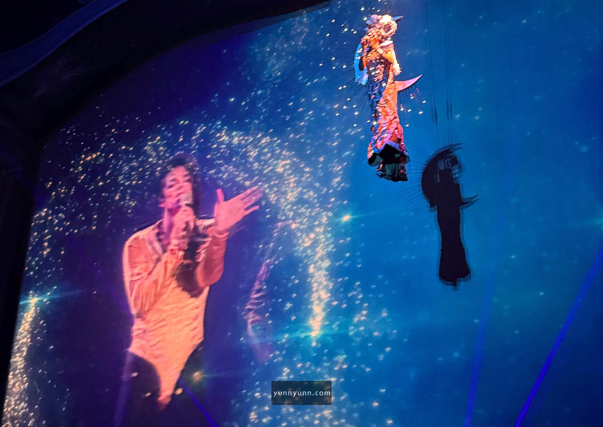 Michael Jackson ONE 是對麥可‧傑克森的創新精神、音樂成就與永恆遺產的深情致敬。