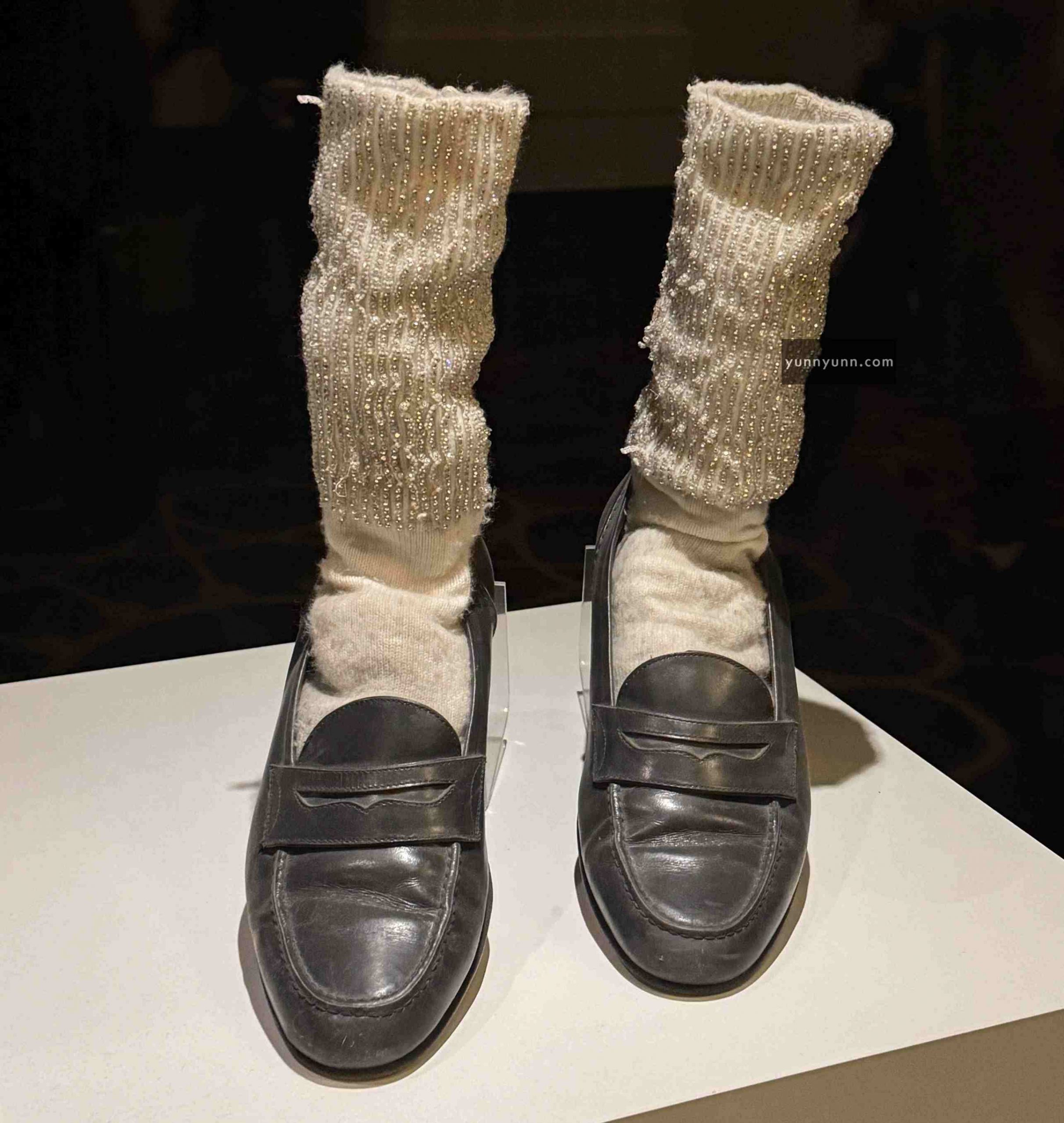 麥可傑克森皮鞋白襪